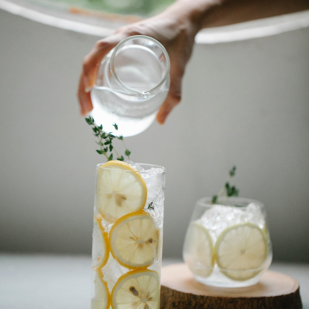Hoeveel water moet je drinken op een warme dag?